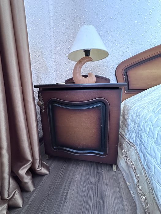 Продам спальный гарнитур