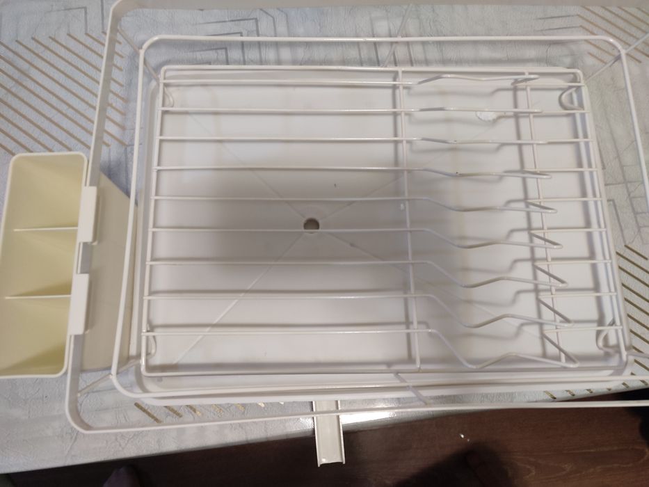 Продам сушилку для посуды. Новая.