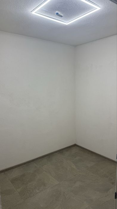 Inchiriez spatiu depozitare/boxa  MAZEPA 2