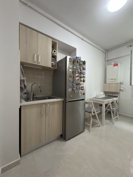 Apartament 2 camere Vest 9 Mai + loc de parcare subteran inclus