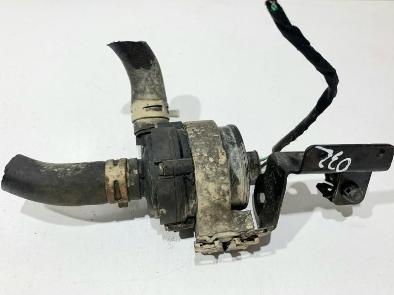 Pompa recirculare apa Renault Laguna 3 (2007-2010) 2.0 dci M9R (802) 8200285950