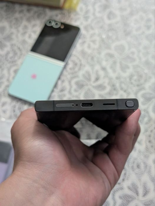 Samsung Galaxy S24 Ultra 12/256Gb 650$