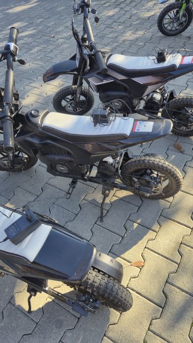 Cross  electric si benzina