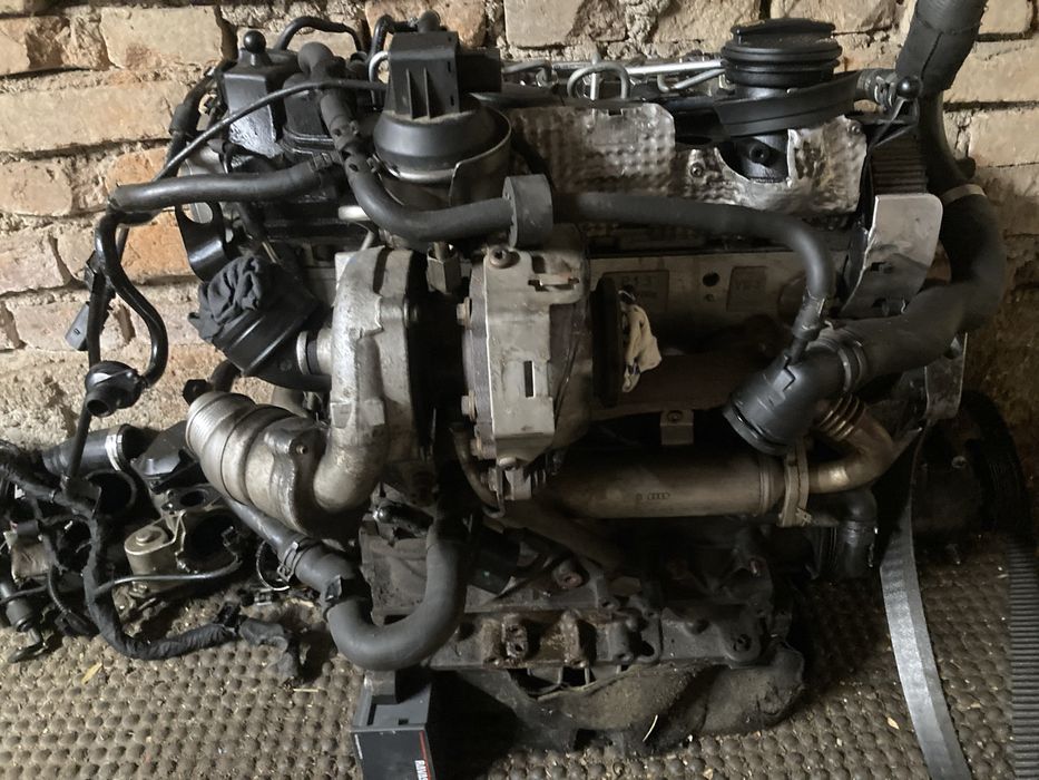 Turbina injectoare egr ambreaj clapeta piese motor  20 tdi euro 5