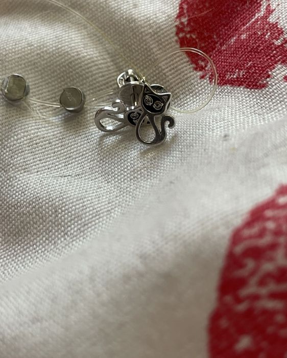 Продам сережки серебро