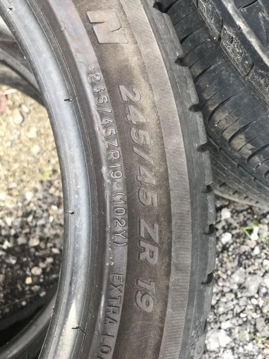 Два броя летни гуми 19 цола Michelin Pilot Sport 5 DOT1222 245/45/19