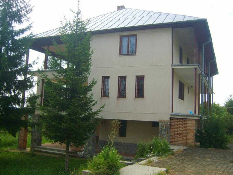 2 Vile la preț de una - Statiunea Breaza-PH