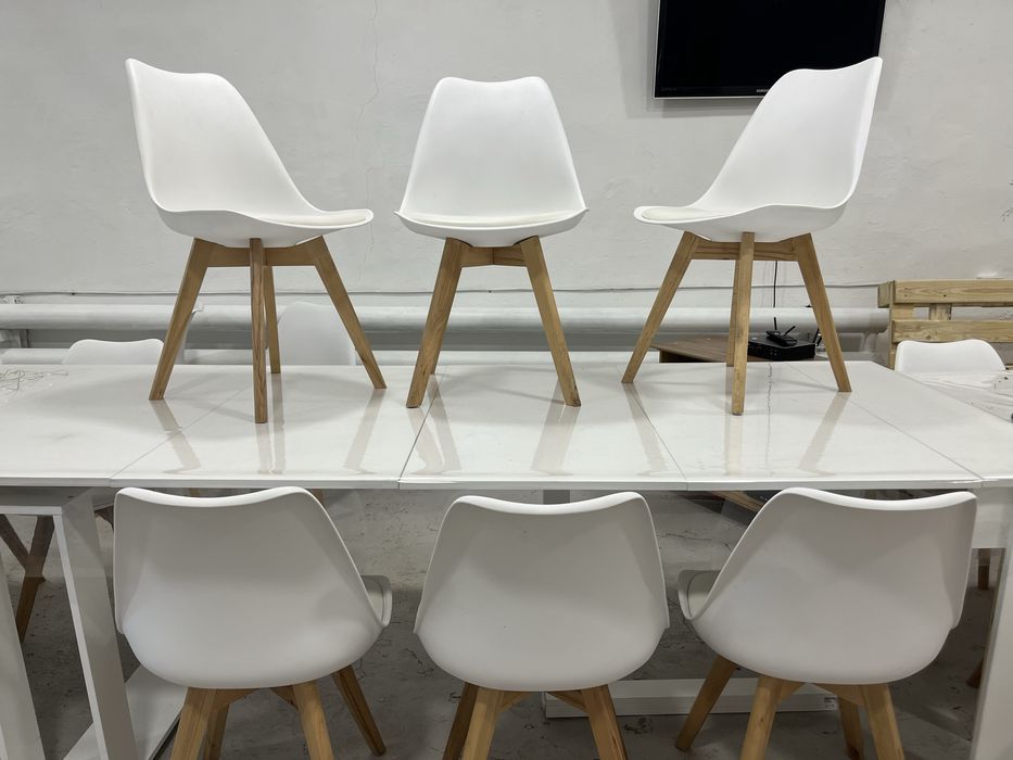 Стул для дома белый