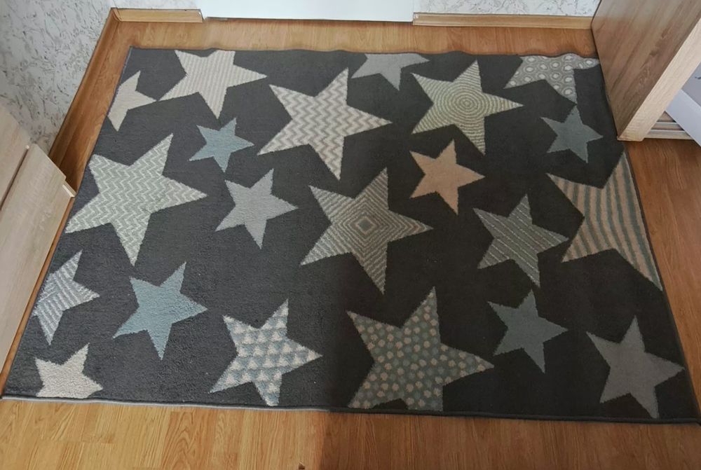 Килим късокосмест