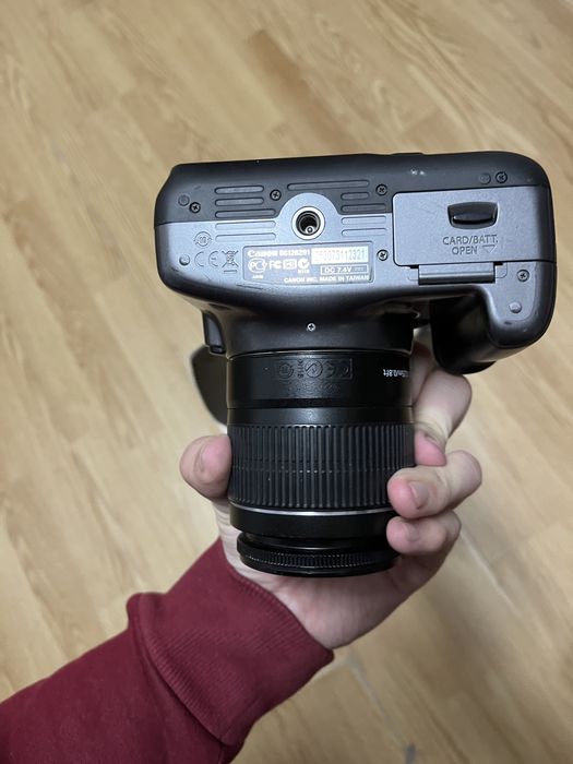 Canon 1100 D Отличном состояние