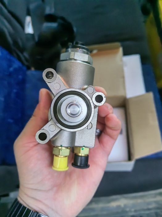 Горивна помпа за Passat B6, 3.2 бензин