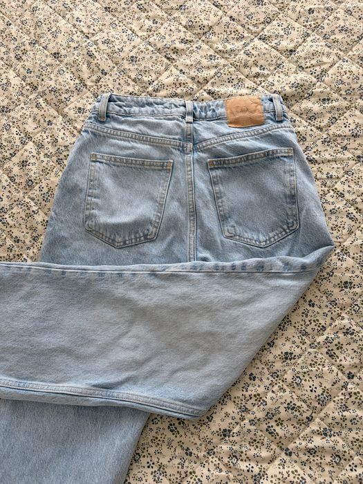 Разкроени дънки Zara