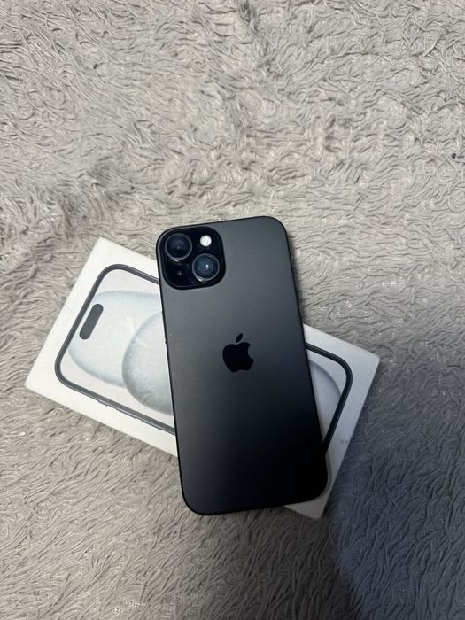 Продам Iphone 15 128ГБ