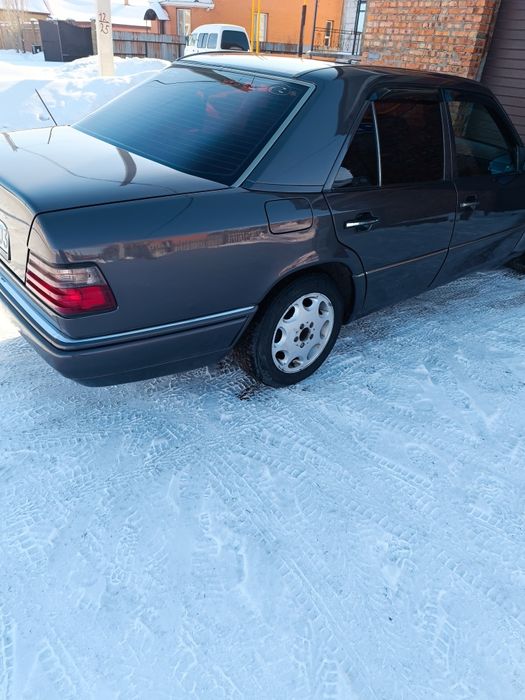 Мерседес 124Е.1994