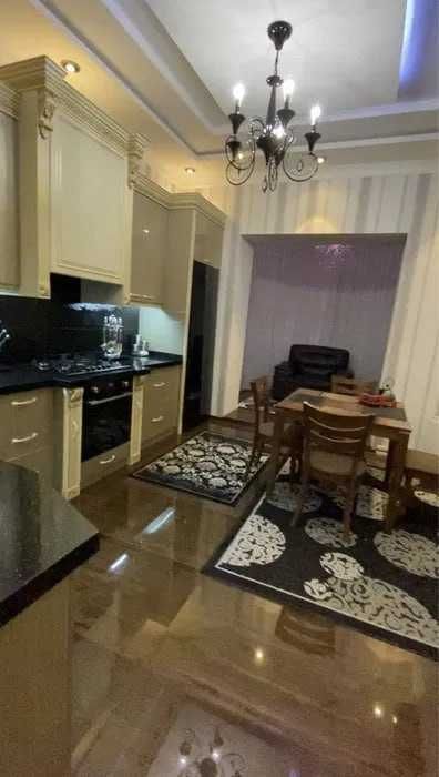 Продается 4х комнатная квартира Новостройка Попугайчик: Метро Ойбек