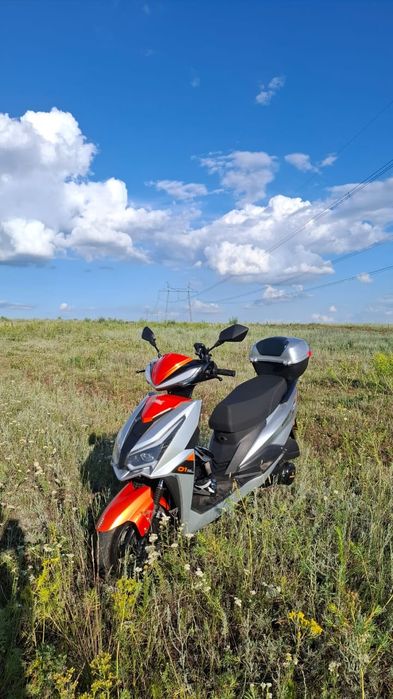 Скутер м8 150 кубов