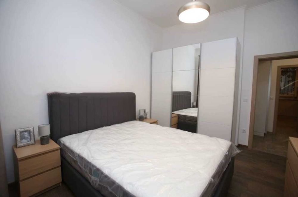 Тристаен апартамент под наем в Идеален Център, 2176074