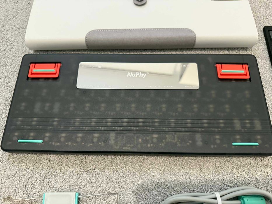 Tastatura NuPhy Air75 v2 + Extra NuFolio v3 Cover