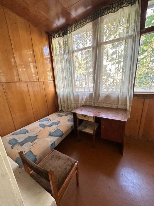 Яккасарйсий район ракат махалля 1 этаж 2х ком можно под офис