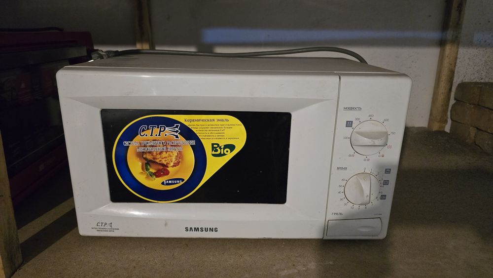 Микроволновая печь и духовка