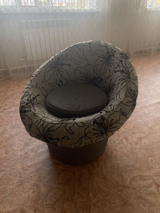 Продам кресло бу