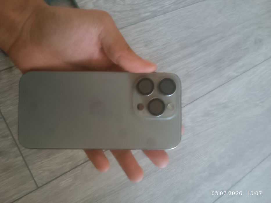 Продам iphone 15 pro 256