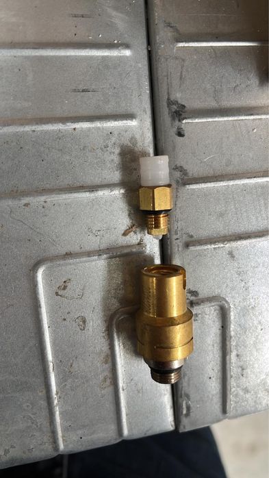 Compresor perna aer bloc de valve supapa audi a6 a7 a8 q7 touareg nou