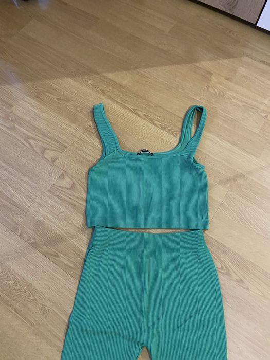 Zara зелен спортен сет