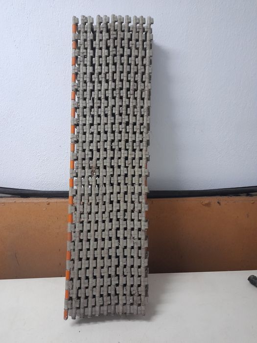 Пластмасови скари