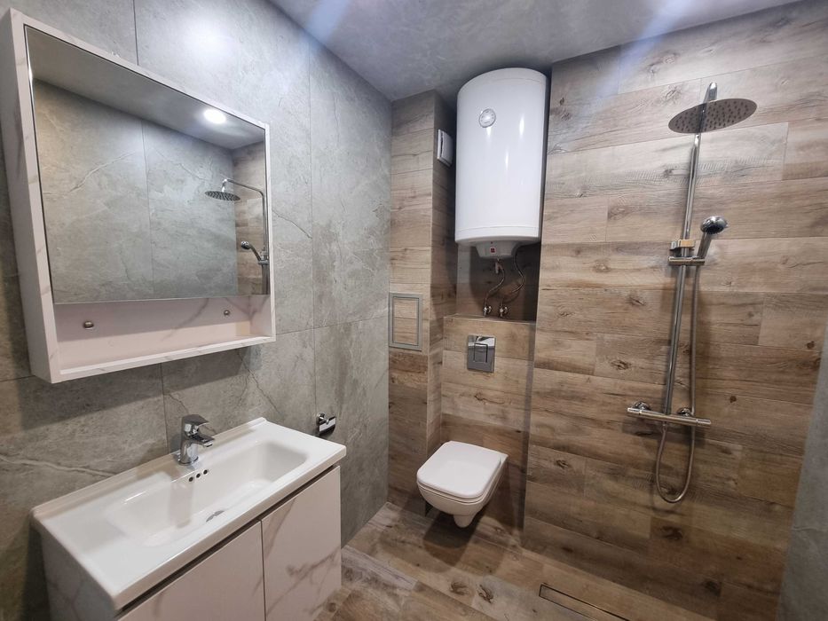 Тристаен апартамент за продажба в широк център на гр. Благоевград