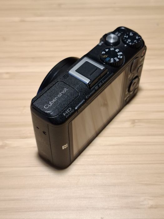 Camera Sony Cyberoshot DSC-HX60 ca noua, Zoom optic x30