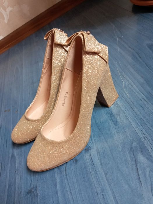 Продам туфли новый