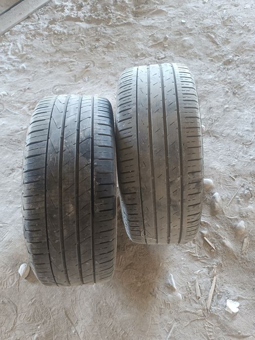 245/45/19 пара в хорошем состоянии