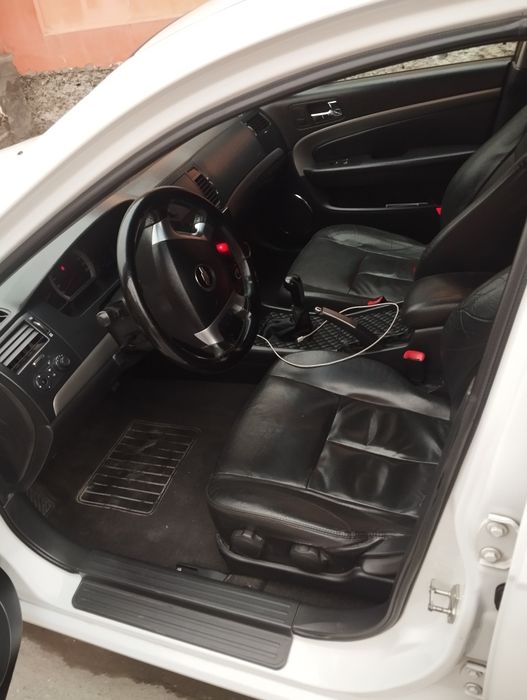 Shewrolet epica sotiladi