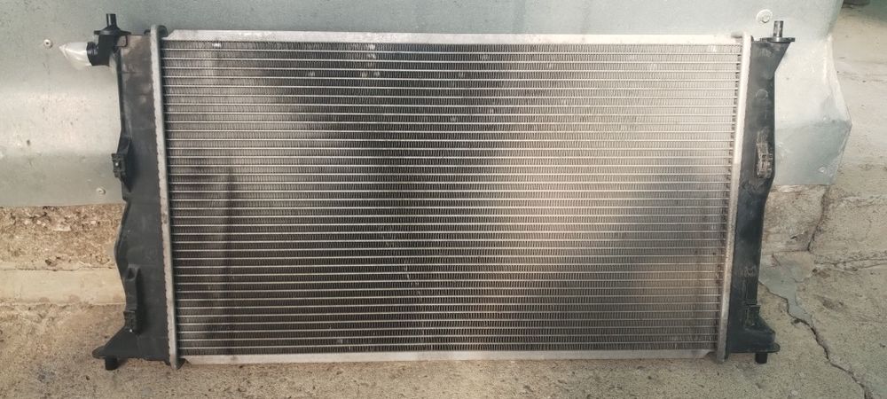 Радиатор - воден за Мазда 5 2009г 2.0 бензин