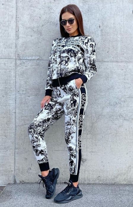 Спортен сет от фино плетиво