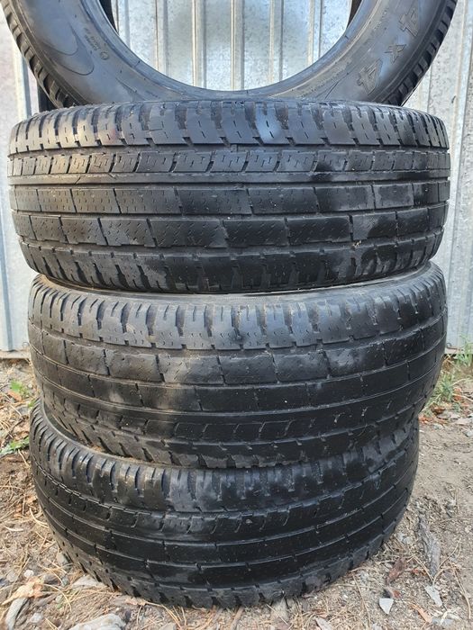 Продам б/у летнию резину