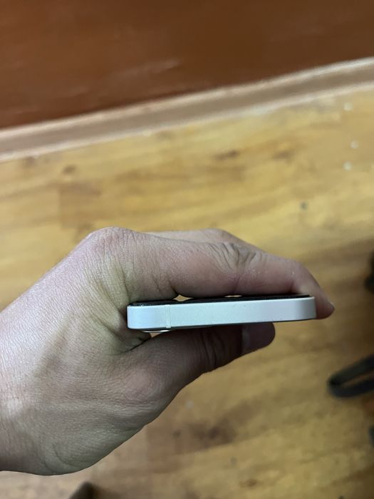 Продам Iphone 12 mini