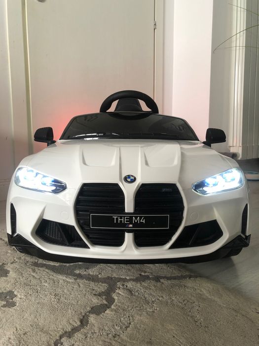 Mașinuța electrică BMW M4