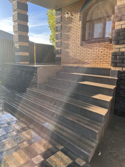 Гранит Атырау лестница перила плитка