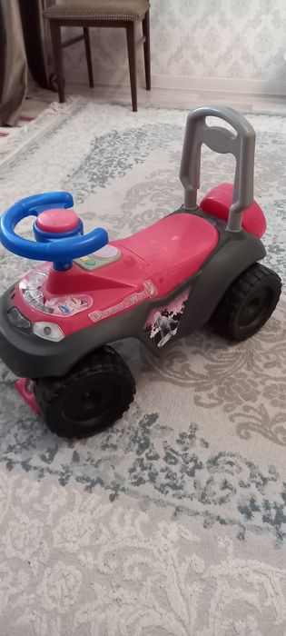 Машинка музыкальная и толкач