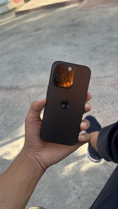 Iphone 14 pro qora