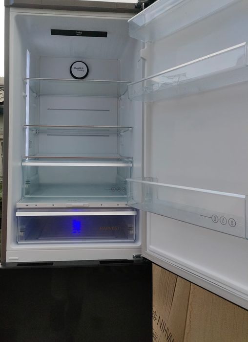 Beko холодильник