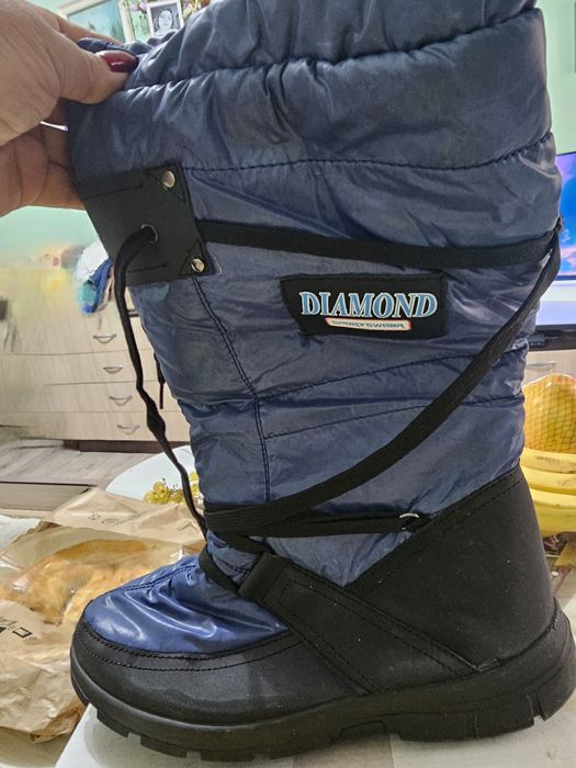 Високи, топли ботуши