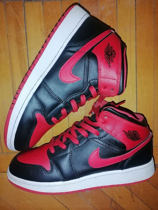 Vând Jordan 1 alternate bred