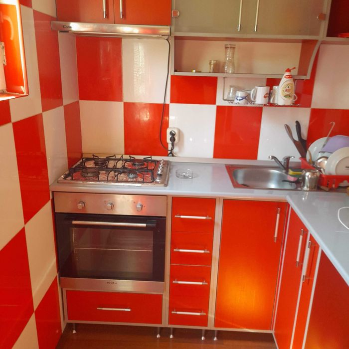 Inchiriez apartament 2 camere Valea roșie