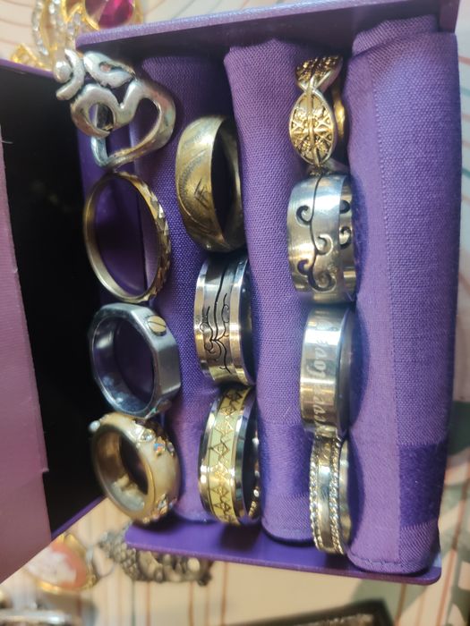 Висулки на Durberg Kern и мъжки и дамски пръстени от медицинска стоман