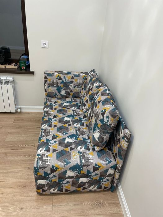 Диван детский б/у