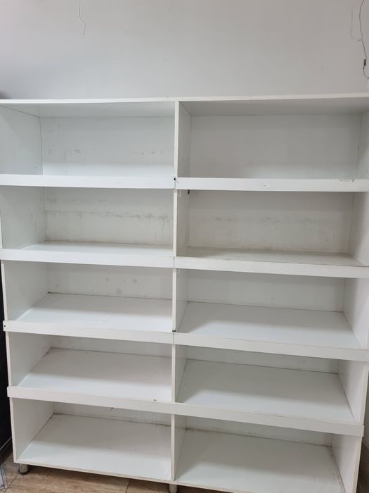 Торговые полки в магазин