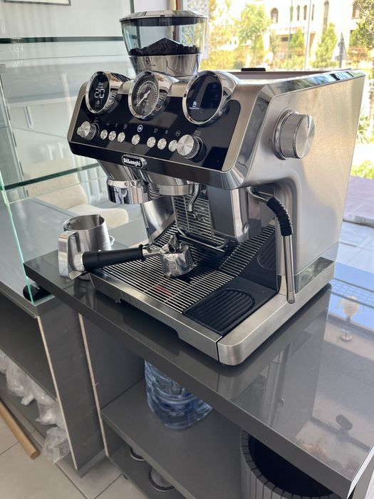 Рожковая Кофеварка DeLonghi